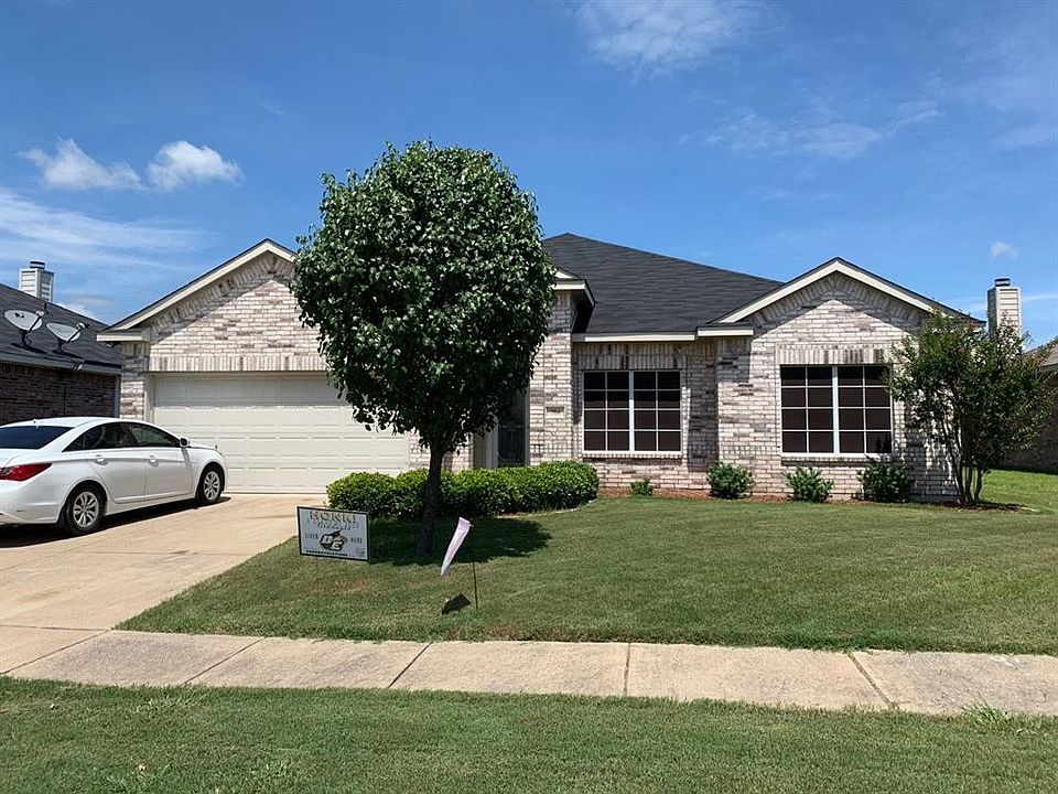 1st image of 704 Jennie Marie Cir