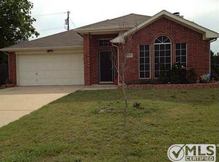 1015 Mediterranean Ave, Midlothian, TX 76065