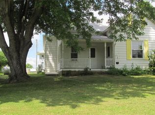 5859 Riverside Rd, Cuba, MO 65453