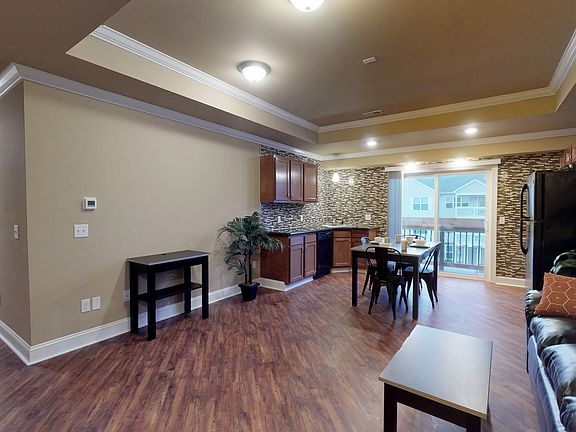 5th image of 2209 Sweet Home Rd #68