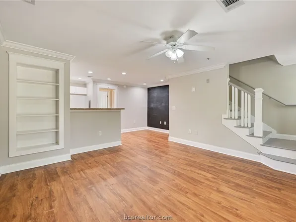 1725 Harvey Mitchell #2025, College Station, TX 77840