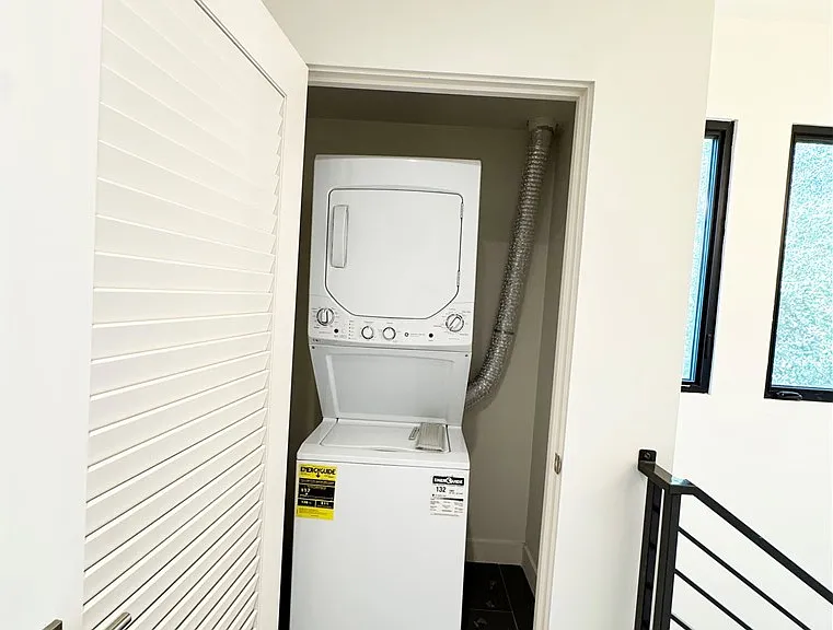 501 N Santa Anita Ave #D — Photo 18
