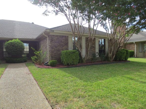 1704 Nest Pl