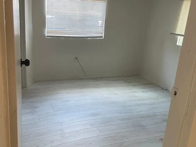 28710 Hibiscus Ave #B — Photo 10