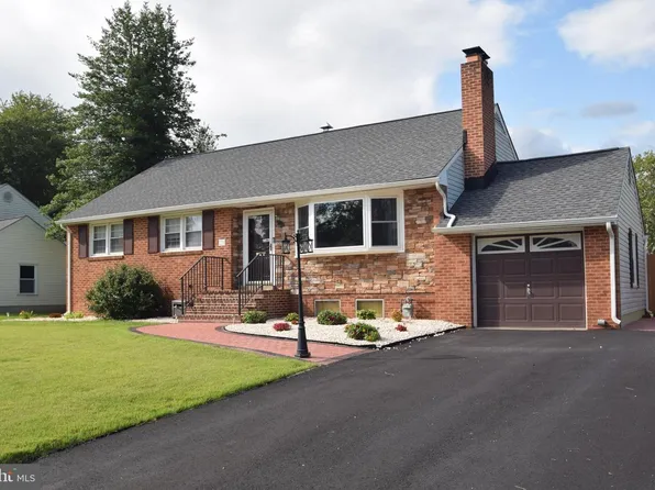 225 Schafer Blvd, New Castle, DE 19720
