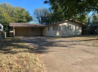 1429 Avenue A, Graham, TX 76450