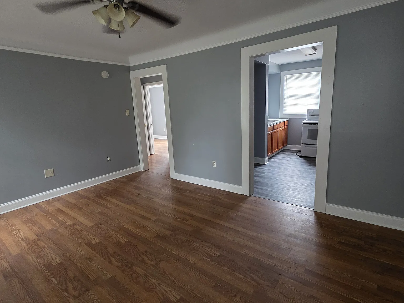 2 bed, $1,150 — Photo 4