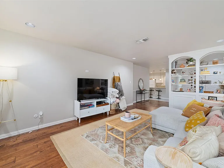 869 Wax Myrtle Ln #A — Photo 12