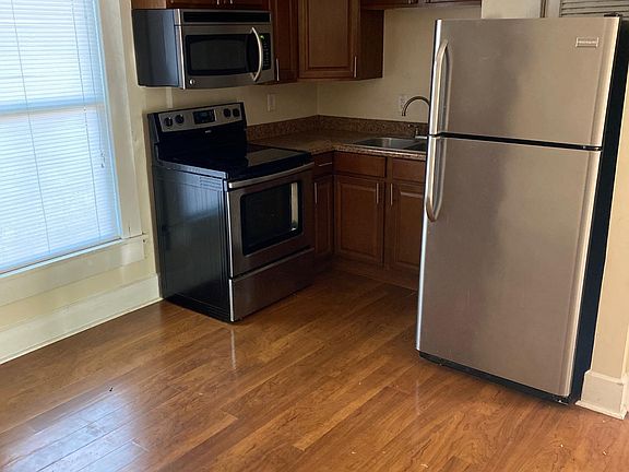 2nd image of 822 Christian Pl #24