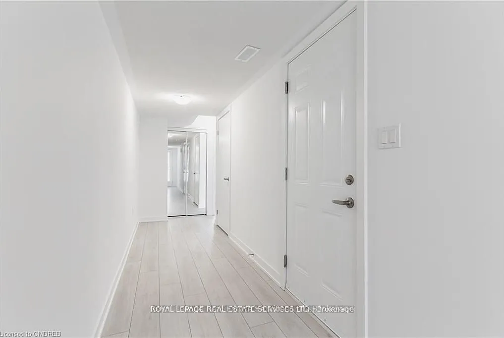 3 bed, $3,350 — Photo 4