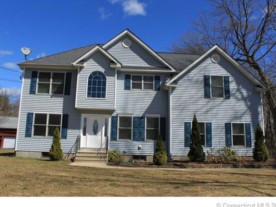 694 Matianuck Ave, Windsor, CT, 06095