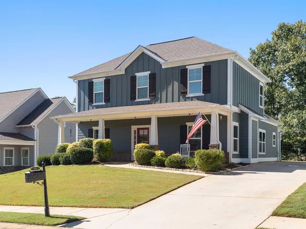 380 Lake Ridge Dr, Trussville, AL 35173
