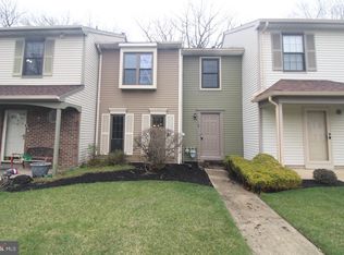 18 Stratton Ct, Robbinsville, NJ 08691