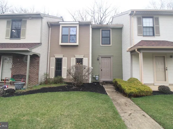 18 Stratton Ct, Robbinsville, NJ 08691