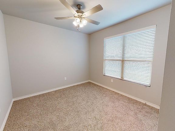 5th image of 7721 95th St #22QAUE