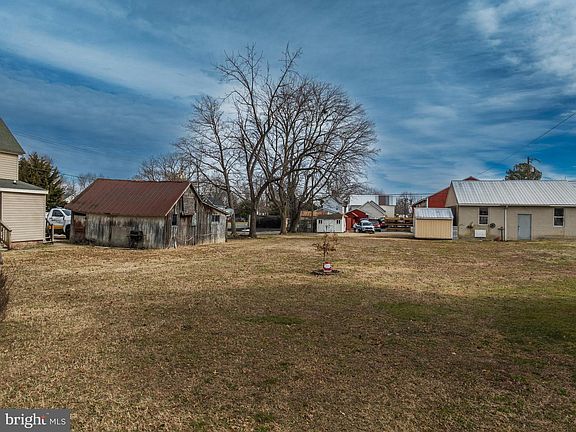 3rd image of 504 N Central Ave