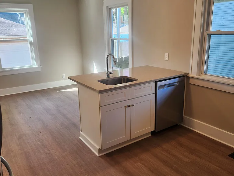 212 W Babbitt St #212 — Photo 5