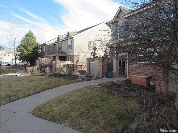 2nd image of 567 Alton Way #E