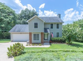 1446 Gold Crest Dr, Hixson, TN 37343