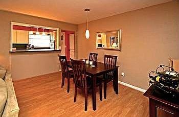 3rd image of 4017 Finch St