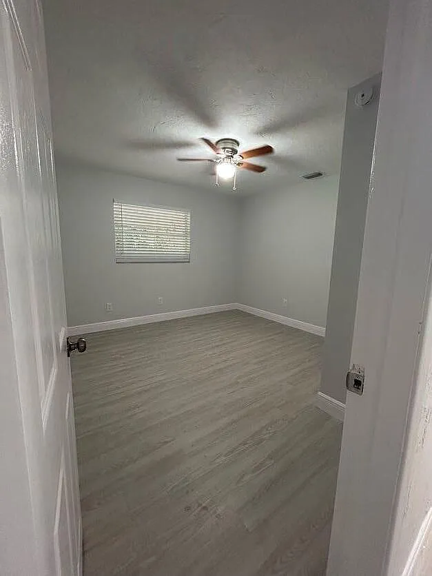 3 bed, 1425 sqft, $2,500 — Photo 3