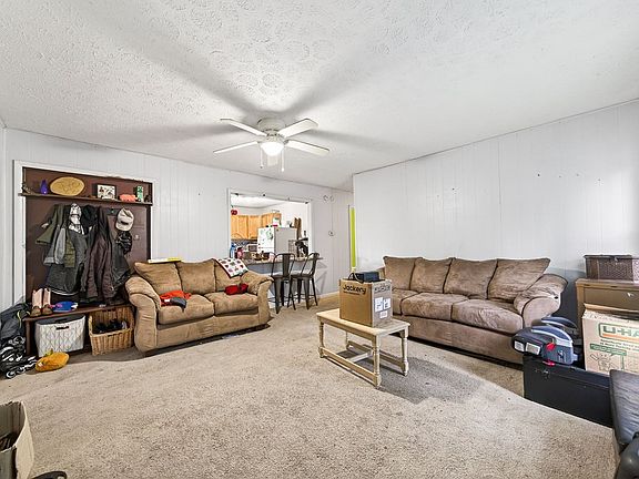 3rd image of 410 Norman Dr