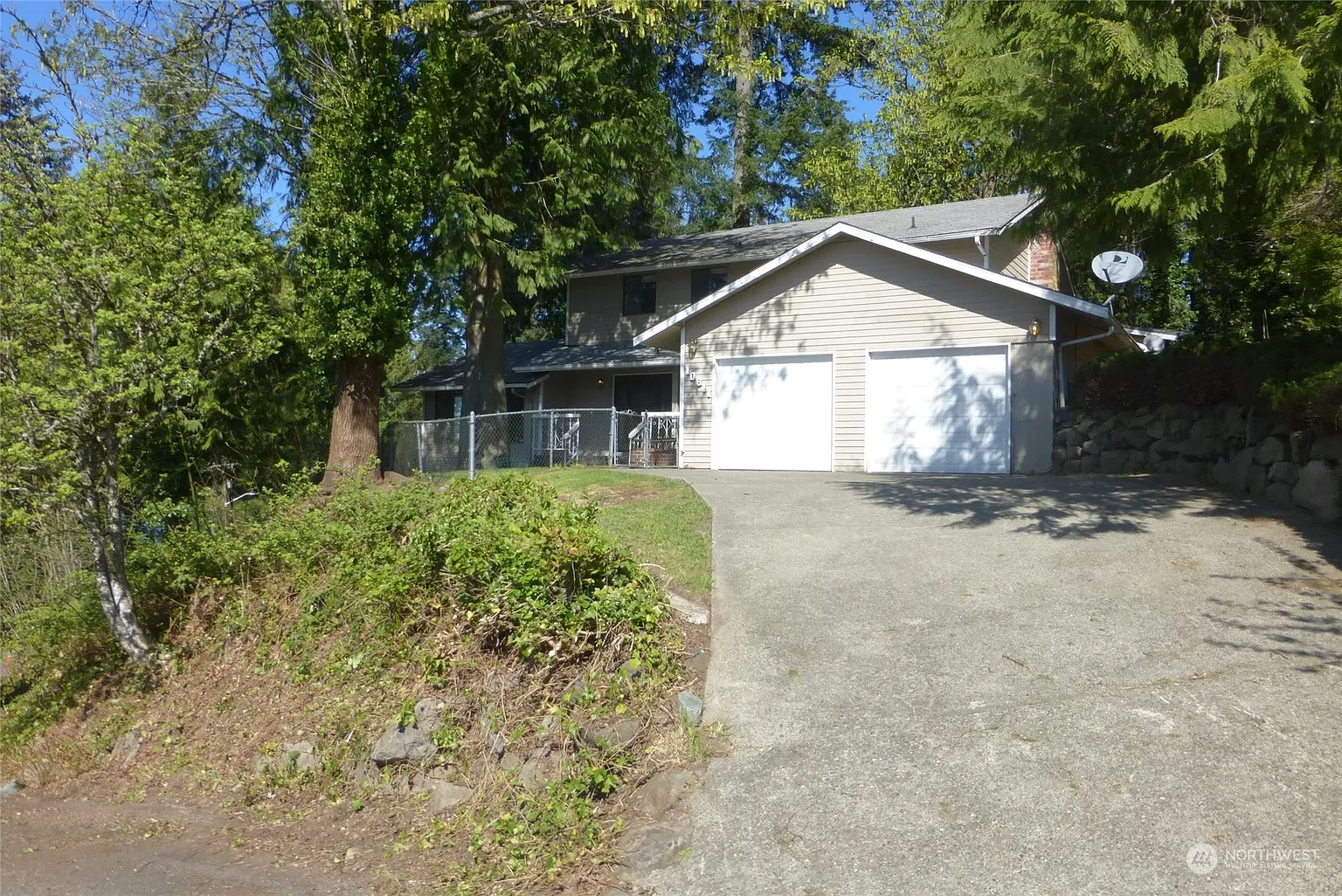 10811 Vernon Road photo 1