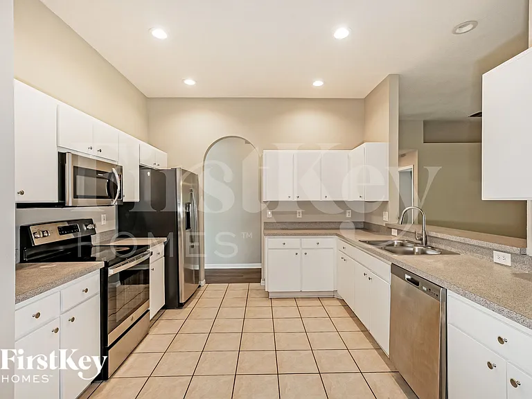 2409 Wheeler Groves Dr — Photo 6
