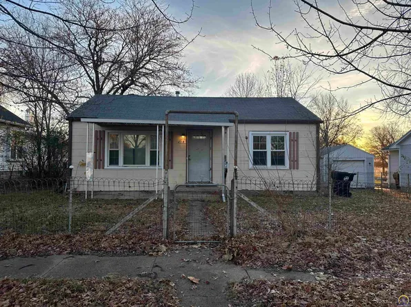 418 New Jersey Ave, Holton, KS 66436