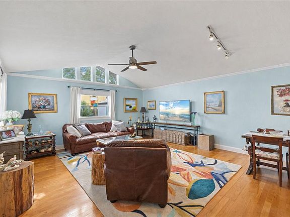 4th image of 3704 W Platt St