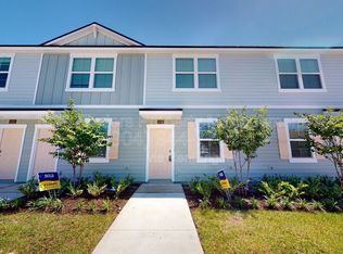 8358 Zenith Cir, Jacksonville, FL 32256