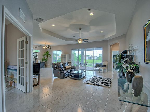 4th image of 10019 Regatta Blvd