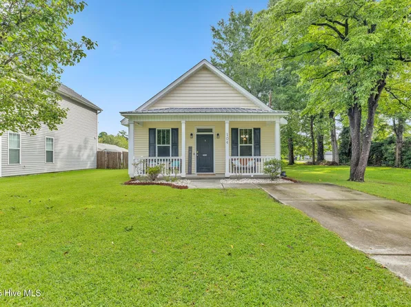 104 Thompson Street, Jacksonville, NC 28540