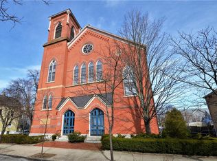 10 East St APT 3, Providence, RI 02906