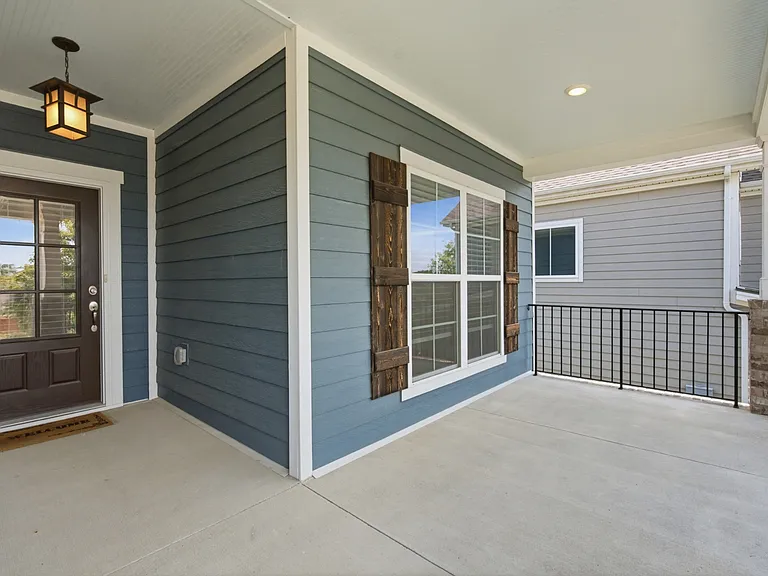1313 Duns Ln — Photo 2