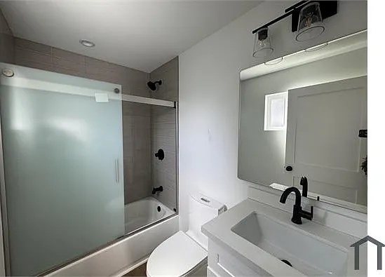 722 E 81st St #75 — Photo 5