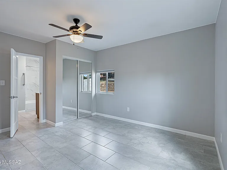 730 N Robles Rd — Photo 16
