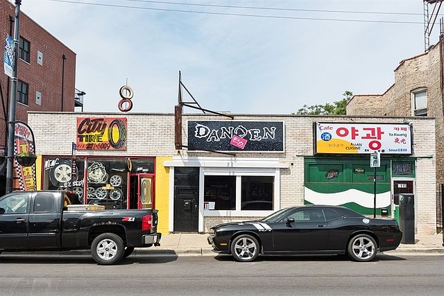 1st image of 5116 N Lincoln Ave