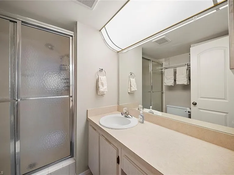 400 Forest Lakes Blvd #204 — Photo 17