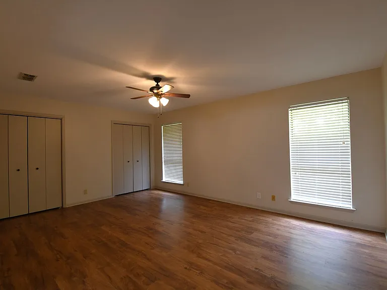 710 Kelli — Photo 22