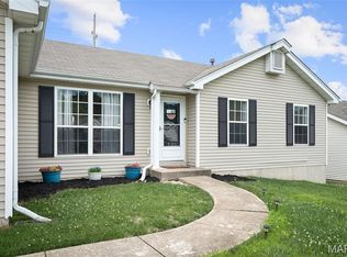 4 Royallbend Ct, O'Fallon, MO 63368