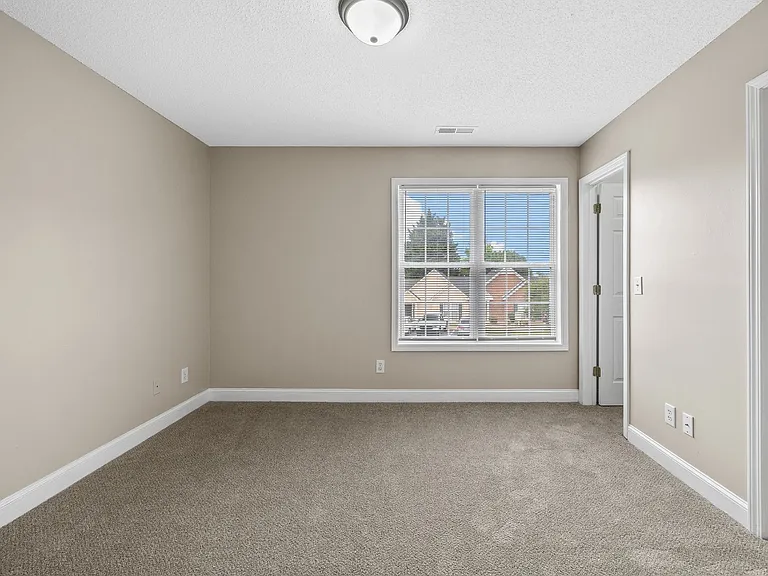 17 Whitfield Way — Photo 21