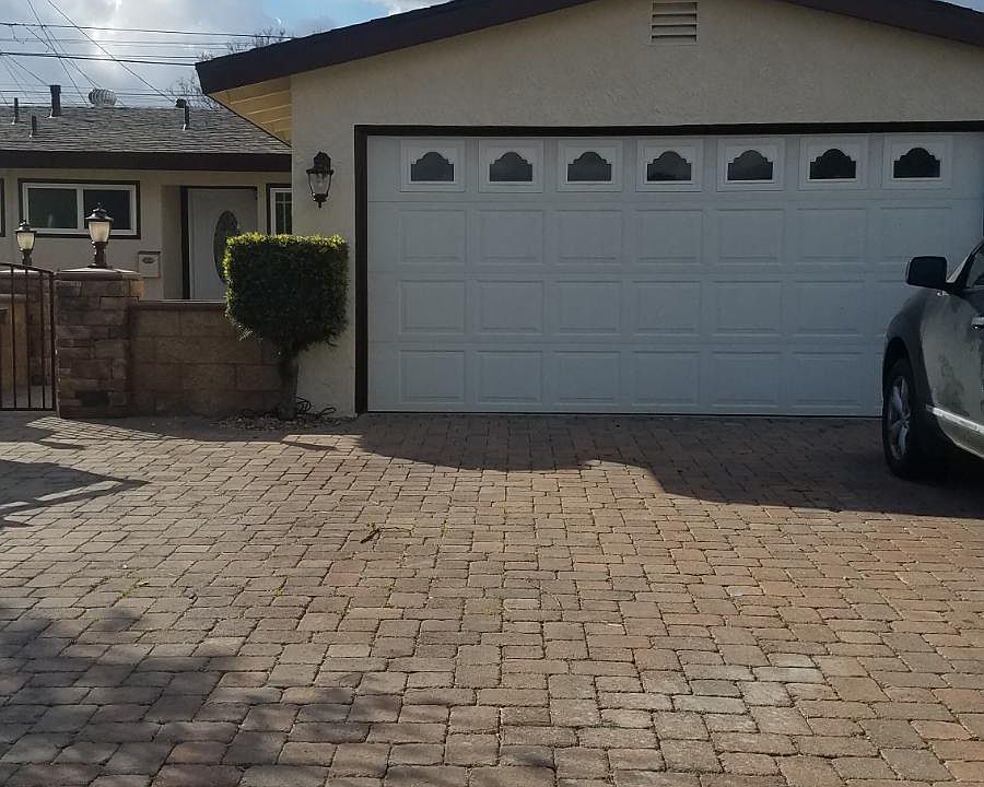 Custom Paver Driveway