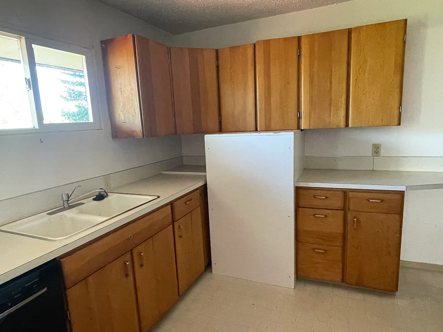 1300 NE Williams St — Photo 3