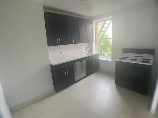 Rented by Compass | media 14