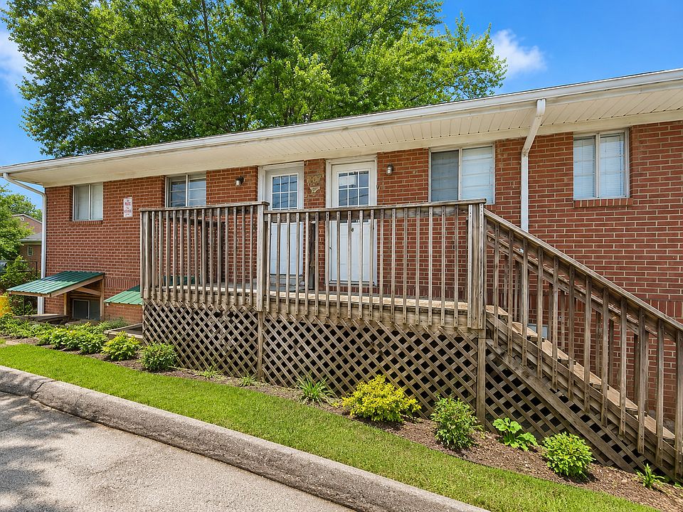1st image of 105 Wilson Ave #105C
