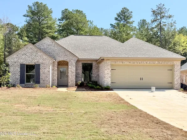 219 Anderson Oaks Dr, Pearl, MS 39208
