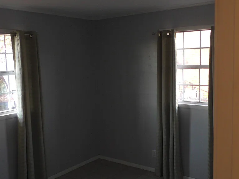 406 Larchmont Dr — Photo 7