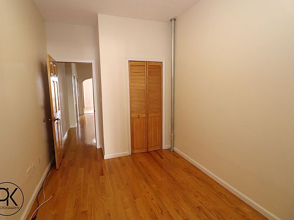 3rd image of 182 Greenpoint Ave APT 2R