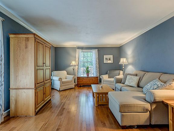 5th image of 2771 Brogan Cir